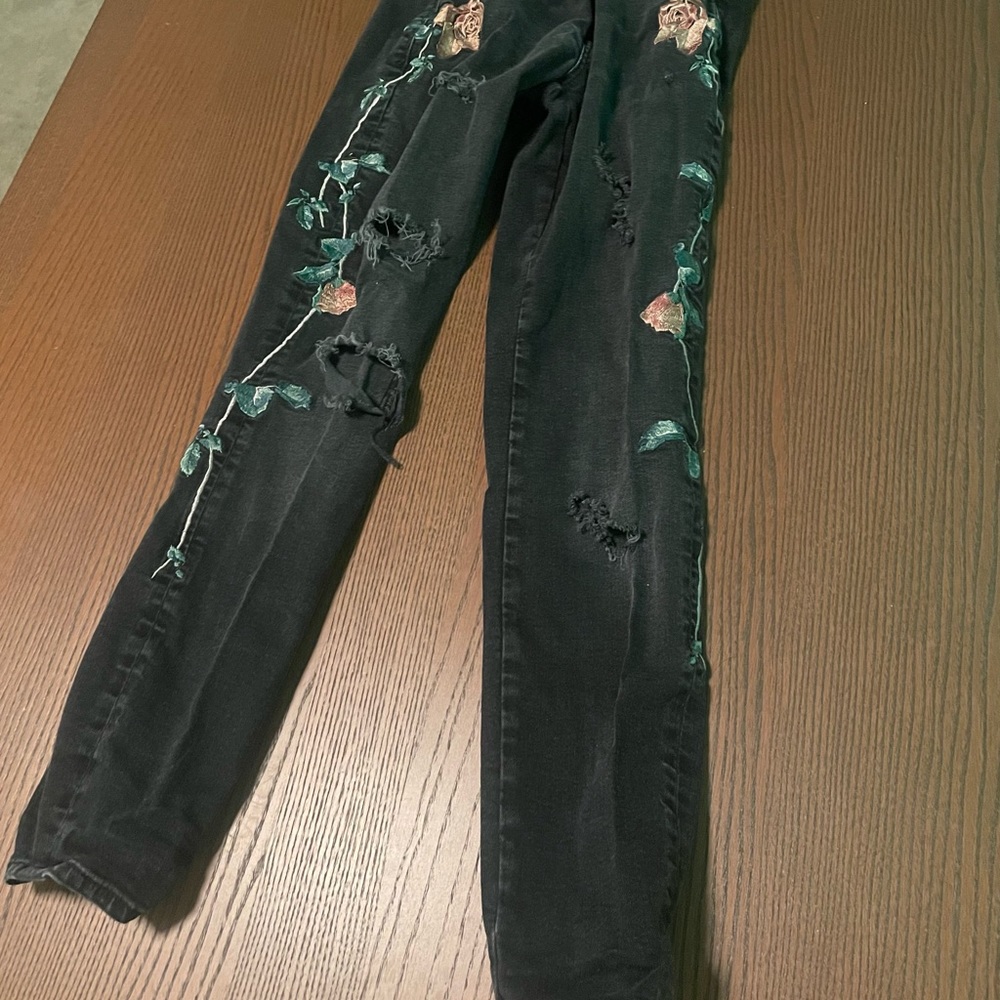 Mavi Jeans Rose Embroidered Adriana Ankle